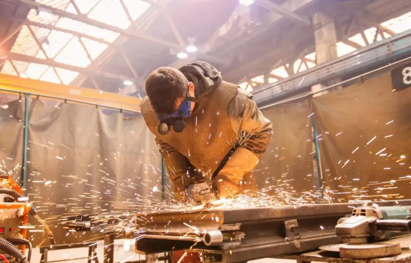 Grătare Premium și Confecții Metalice Personalizate pentru un Spațiu Exterior cover