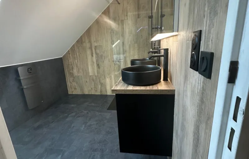 Renovări case și apartamente, amenajări interioare