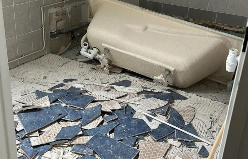 Renovări case și apartamente, amenajări interioare