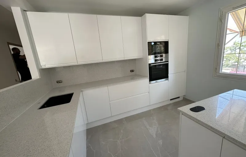 Renovări case și apartamente, amenajări interioare