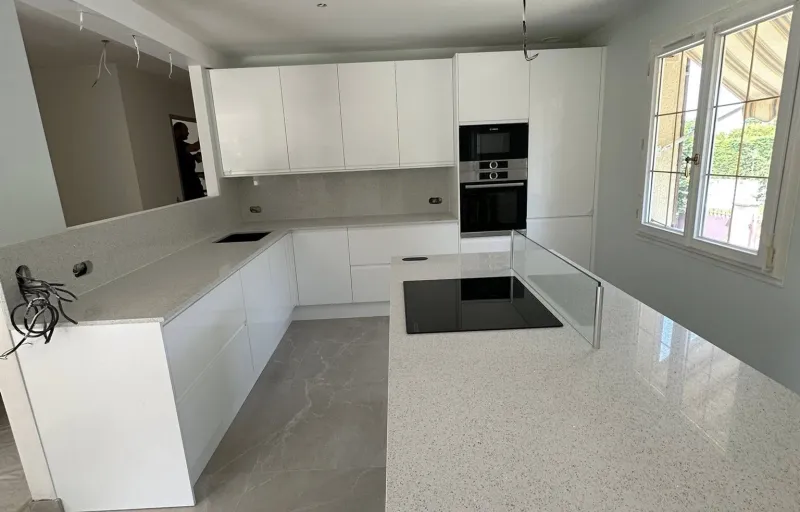 Renovări case și apartamente, amenajări interioare