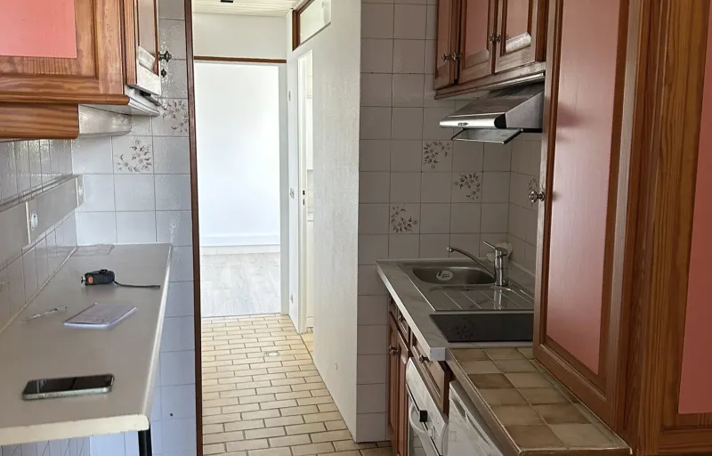 Renovări case și apartamente, amenajări interioare