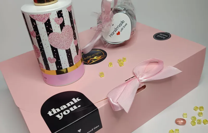 Cadouri speciale,create manual cu grija si pasiune