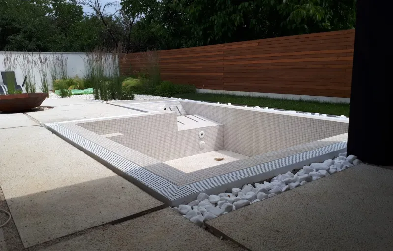 HappyPool Specialiști în Construcția Piscinelor Premium