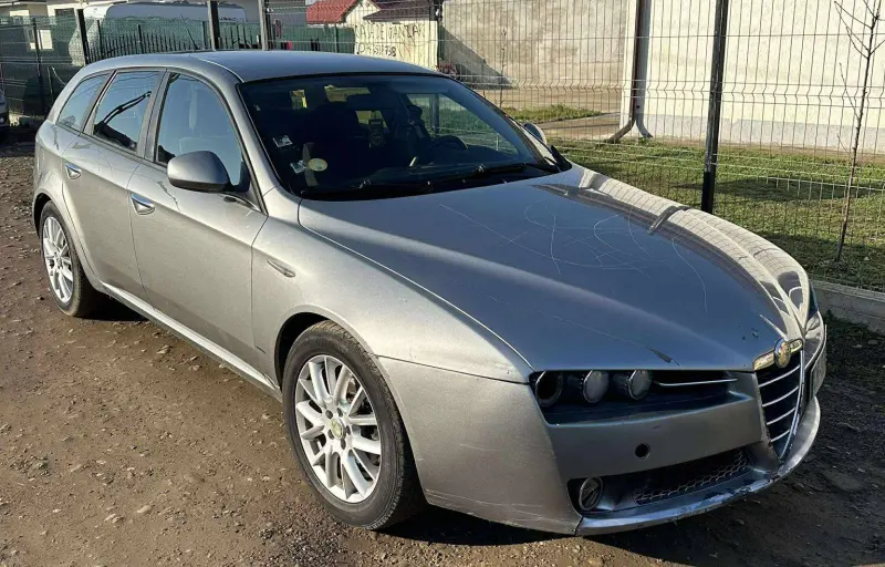 Dezmembrari Alfa Romeo – Piese Auto