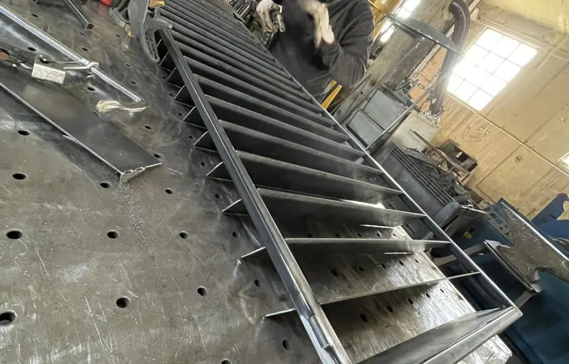 CASA DE FIER - Producător confecții metalice