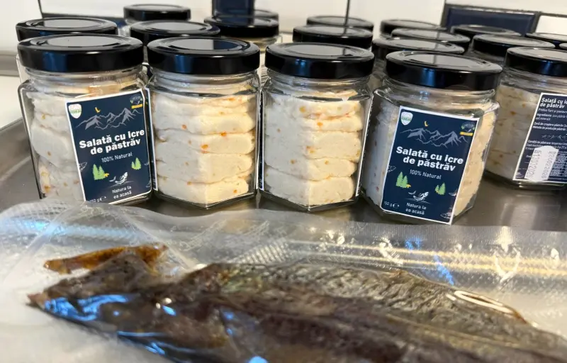 Păstrăvăria Pustnicului – Păstrăv Proaspăt, Zacuscă de Păstrăv, Ic re și Produse Naturale din Parcul Național Ceahlău