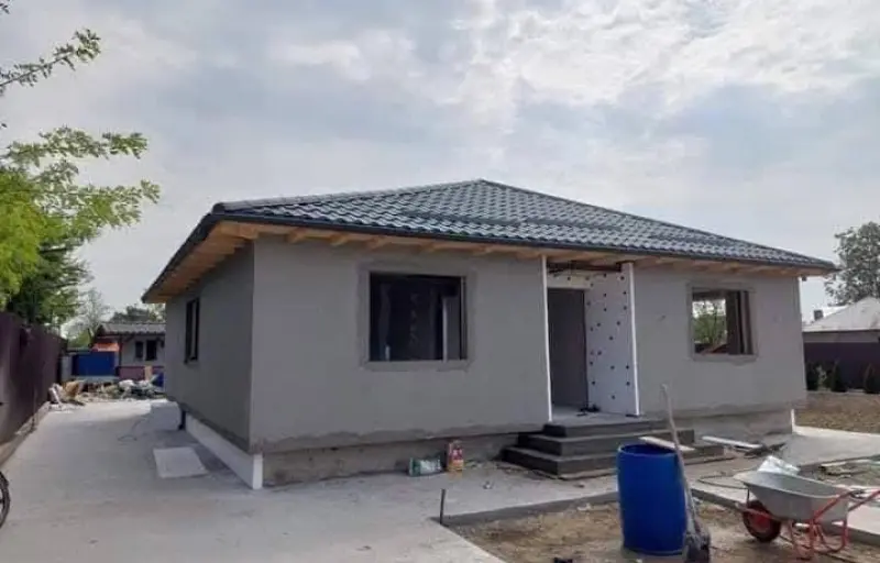Case Modulare din Panouri Sandwich – La Roșu 200€/mp | La Gata 300€/mp | Avans Zero